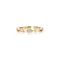 3-stone baguette diamond band