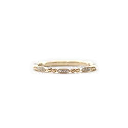 Alternating hexagon shaped diamond and beaded band