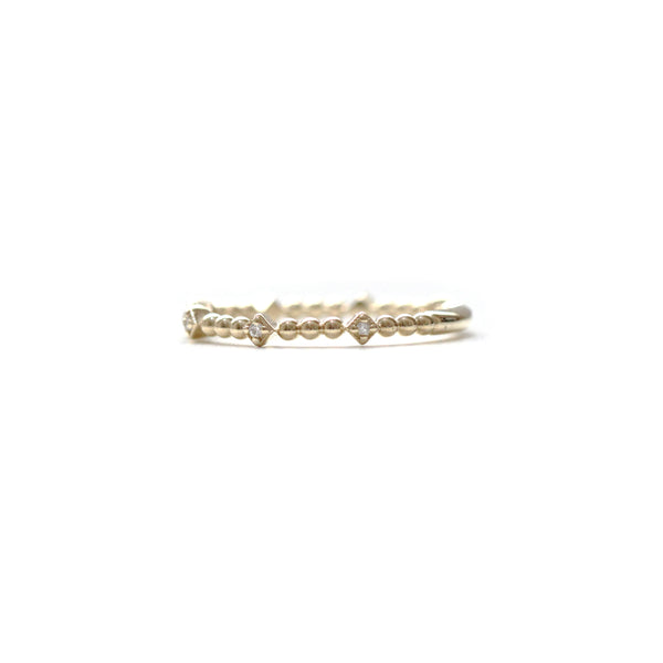 Alternating rhombus shaped diamond and beaded band