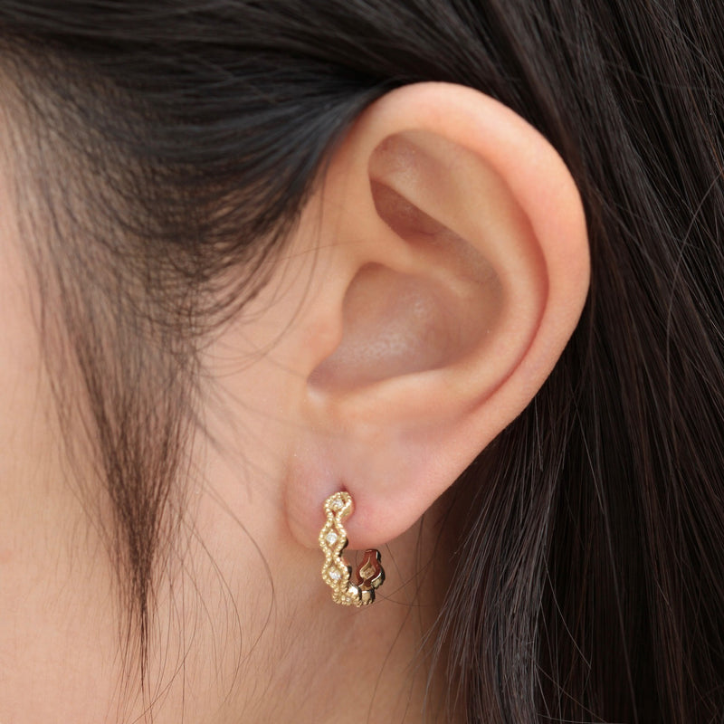 Wavy diamond double beaded hoop earrings