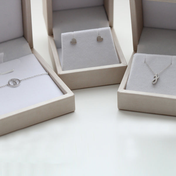 EAD Signature Love Letters Box (10% off) - 14 Karat White gold - Easter Ahn Design