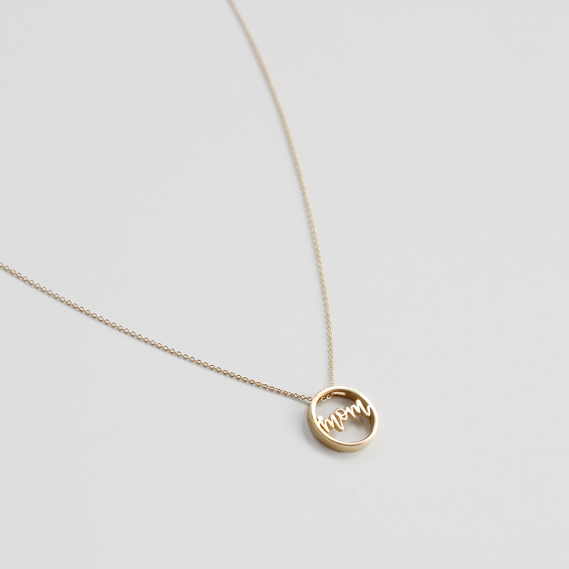 "mom" Love Letter disc necklace - Easter Ahn Design